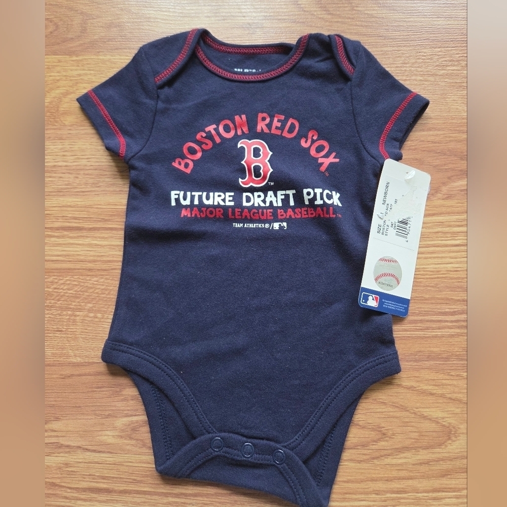 MLB Boston Red Sox Baby NB, 3M, 6M, NWT 100% Cotton 'Future Draft Pick'